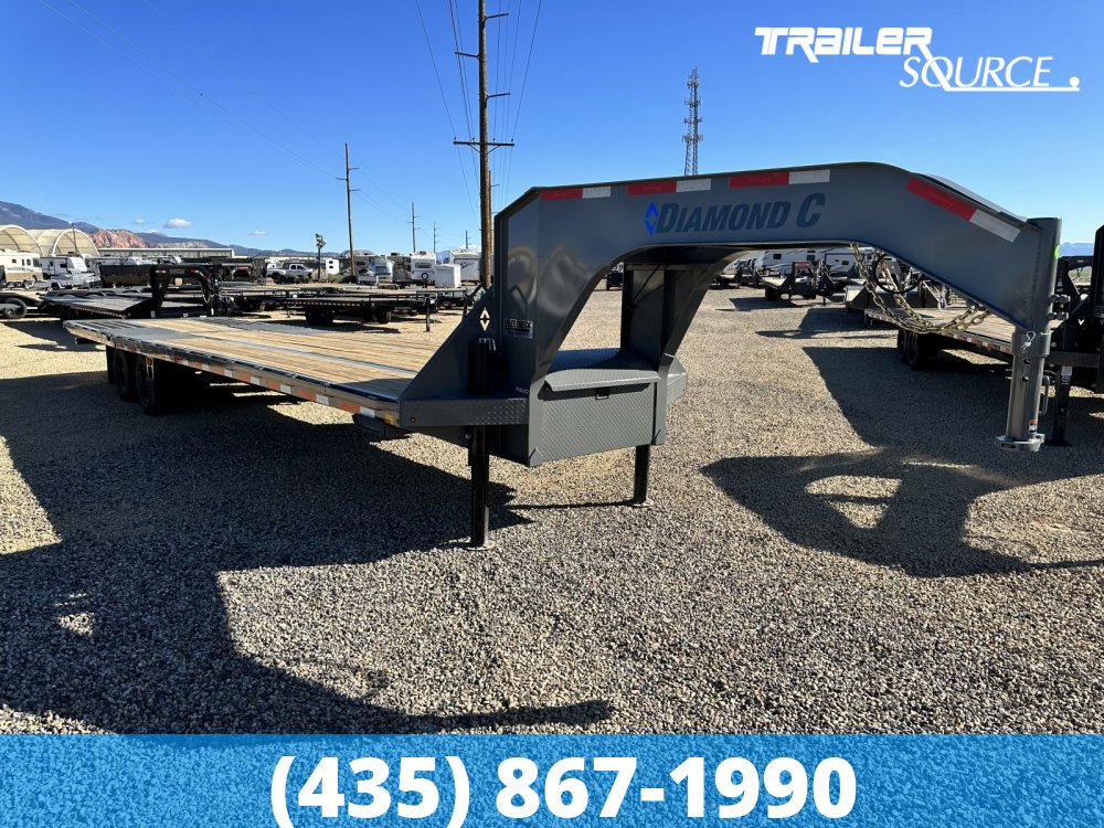 8.5x35 Diamond C FMAX HDT 35' 25.9K Hydraulic Dovetail Gooseneck