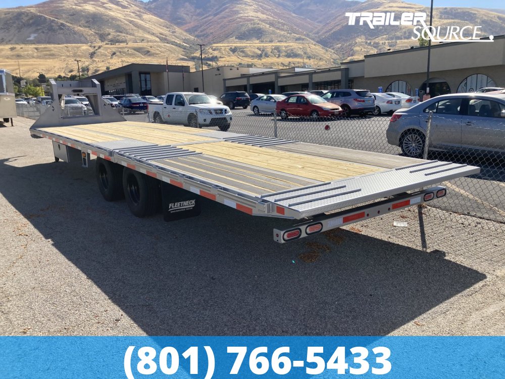 8.5x32 Diamond C FMAX 32' 25.9K Gooseneck