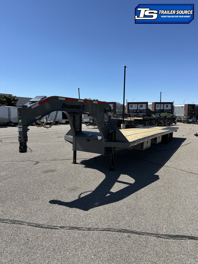 8.5x40 Diamond C FMAX-HDT 216 Pacesetter Pkg Pacesetter Gooseneck Hydraulic Dovetail Equipment
