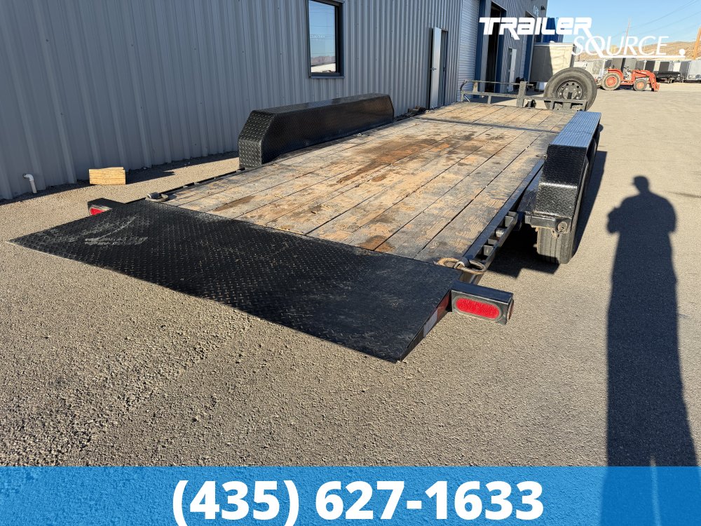 7x24 PJ Trailers Equipment