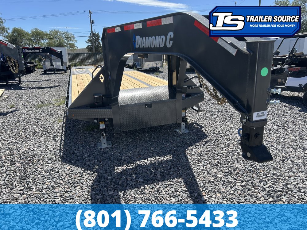 8.5x32 Diamond C FMAX 212 Gooseneck Equipment Maxx Ramps
