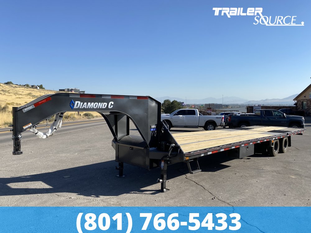 8.5x35 Diamond C FMAX HDT 35' 25.9K Hydraulic Dovetail Gooseneck