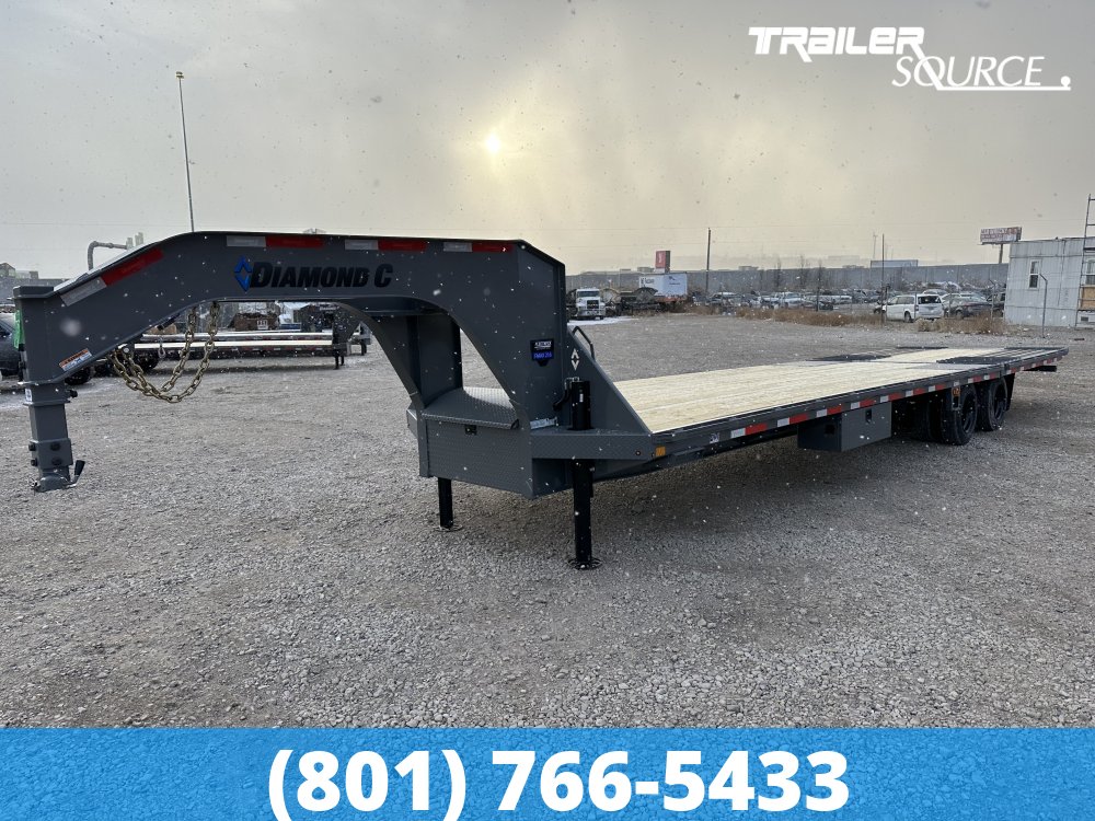 8.5x35 Diamond C FMAX HDT 35' 40K Hydraulic Dovetail Gooseneck