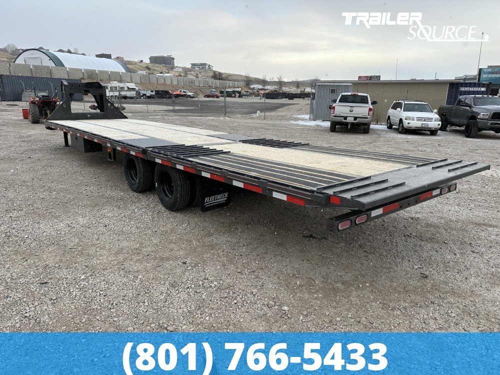 8.5x35 Diamond C FMAX HDT 35' 25K Hydraulic Dovetail Gooseneck