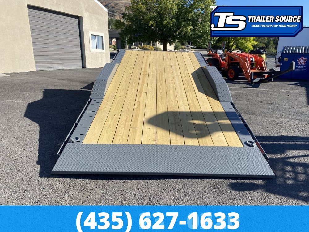 8.5x22 Diamond C HXD 208 Tilt Trailer - 18K GVWR