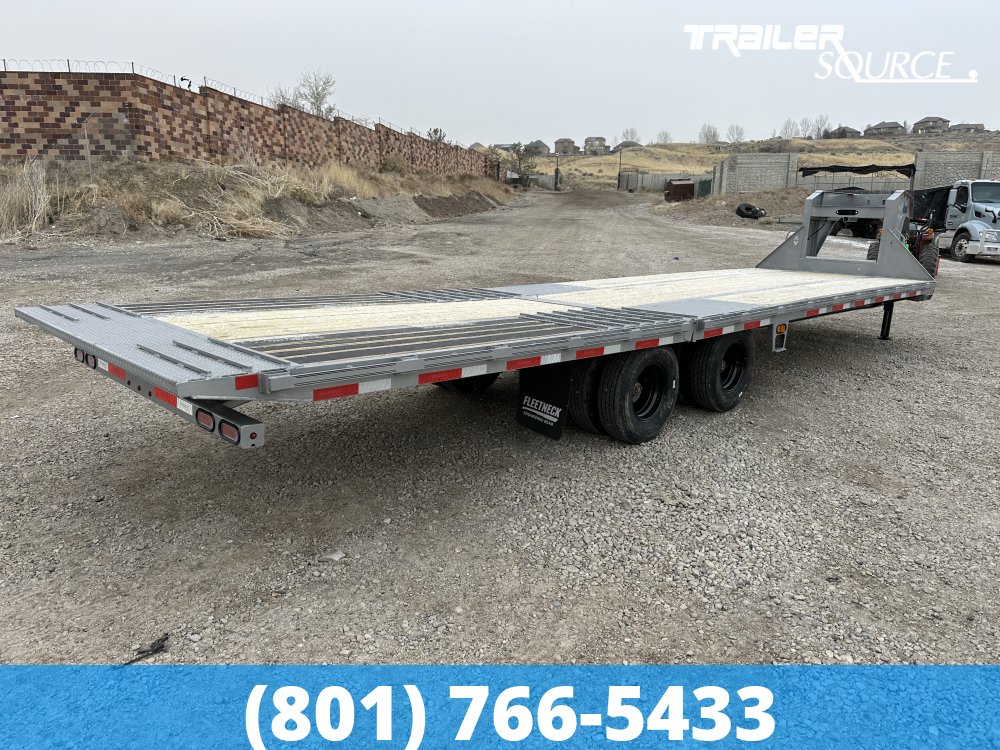 8.5x32 Diamond C FMAX HDT 32' 25.9K Hydraulic Dovetail Gooseneck