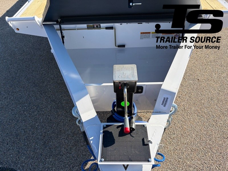 8.5x24 Diamond C DET 207 Deckover Tilt Trailer -  15.5K GVWR - Solar Panel