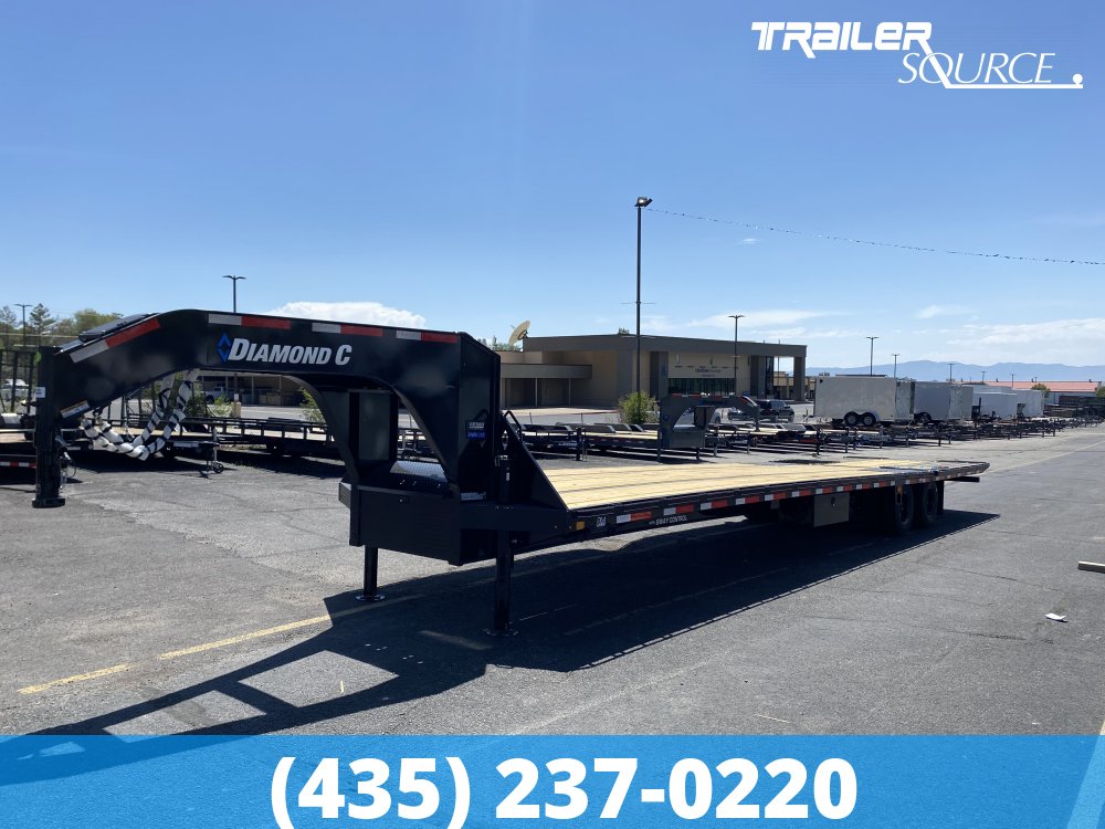8.5x40 Diamond C FMAX HDT Gooseneck Hydraulic Dovetail 40' 30K Hydraulic Dovetail Gooseneck