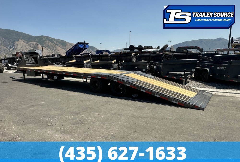 8.5x40 Diamond C FMAX-HDT 212 Pacesetter Pkg Pacesetter Pkg Gooseneck Hydraulic Dovetail Equipment Trailer - 25.9K GVWR - Hydraulic Jack(s)