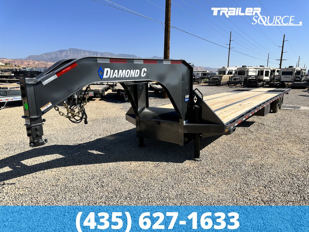 8.5x40 Diamond C FMAX HDT 40' 40K Hydraulic Dovetail Gooseneck