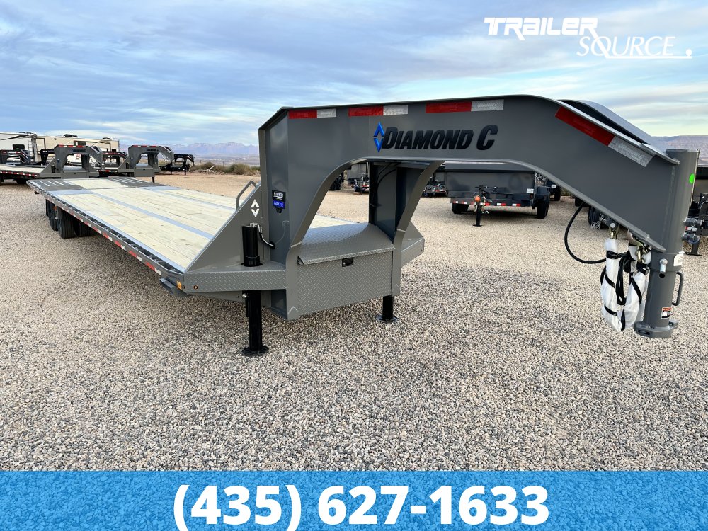 8.5x40 Diamond C FMAX HDT 40' 25.9K Hydraulic Dovetail Gooseneck