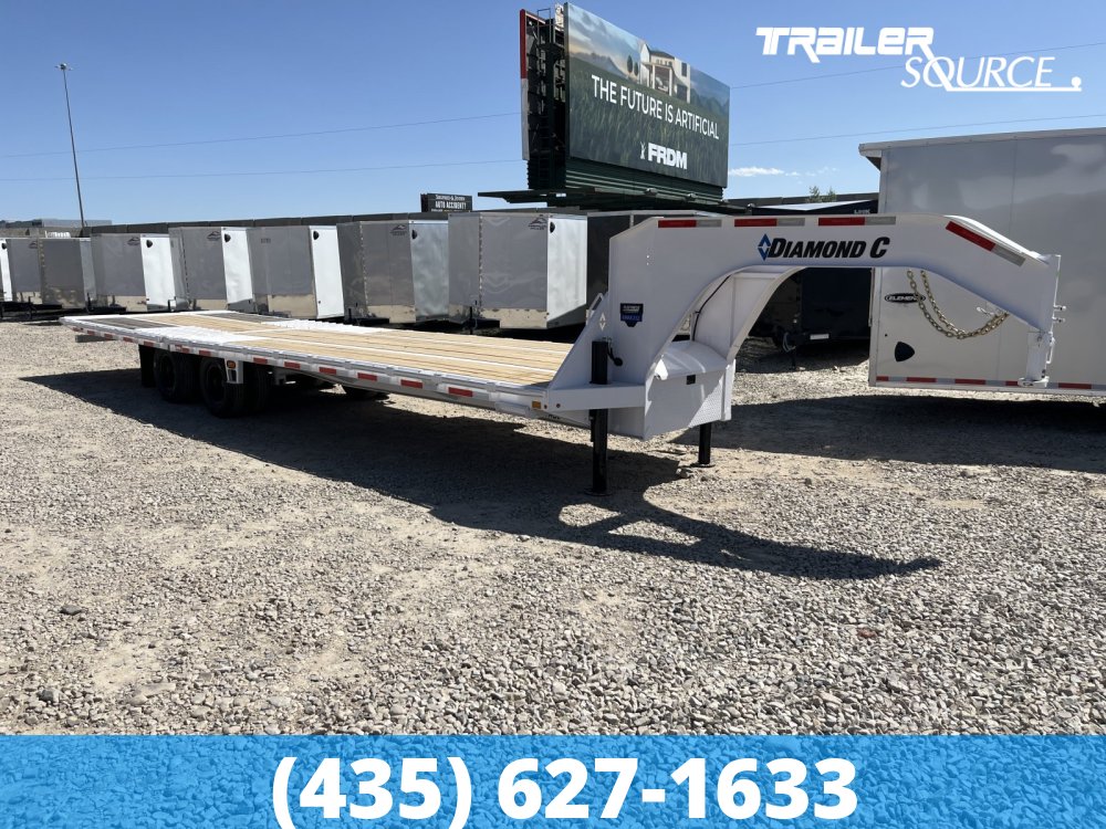 8.5x32 Diamond C FMAX-HDT 212 25.9K Hydraulic Dovetail Gooseneck