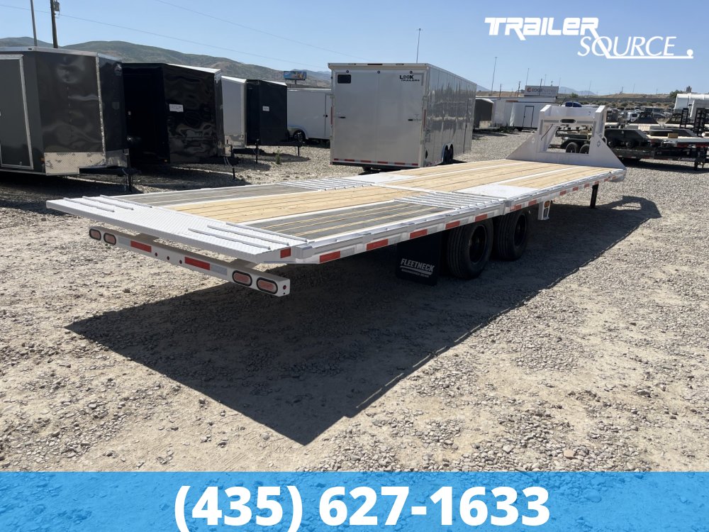 8.5x32 Diamond C FMAX-HDT 212 25.9K Hydraulic Dovetail Gooseneck