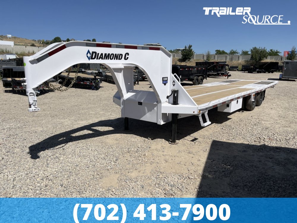 8.5x32 Diamond C FMAX-HDT 212 25.9K Hydraulic Dovetail Gooseneck