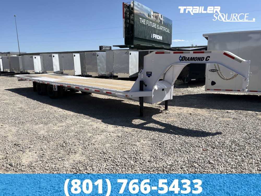 8.5x32 Diamond C FMAX-HDT 212 25.9K Hydraulic Dovetail Gooseneck