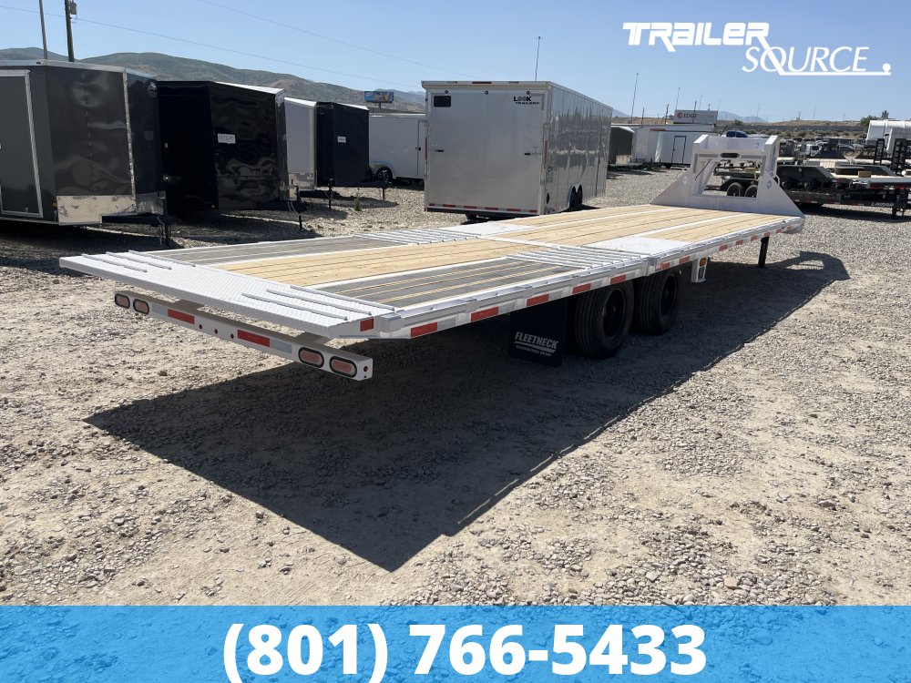 8.5x32 Diamond C FMAX-HDT 212 25.9K Hydraulic Dovetail Gooseneck