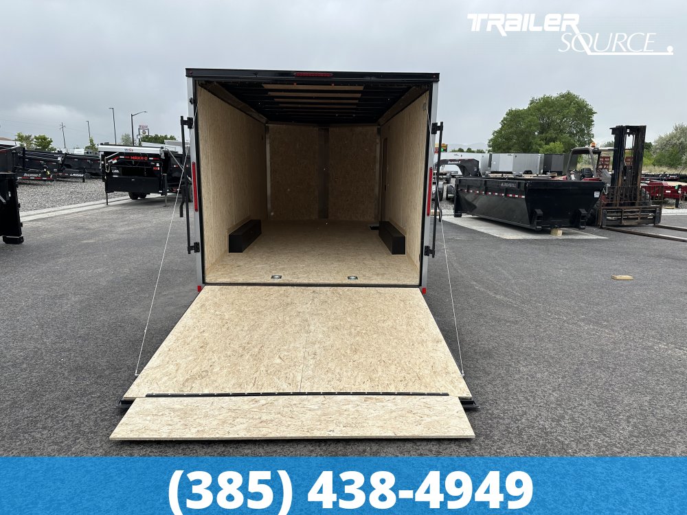 8.5x18 Look ST DLX 7K Enclosed Car Hauler