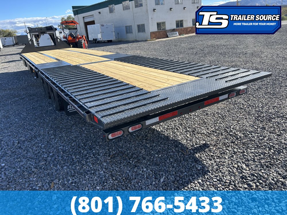 8.5x35 Diamond C FMAX-HDT 212 Pacesetter Pkg Pacesetter Pkg Gooseneck Hydraulic Dovetail Equipment Trailer - 25.9K GVWR - Hydraulic Disc Brakes, Hydraulic Jack(s), Solar Panel