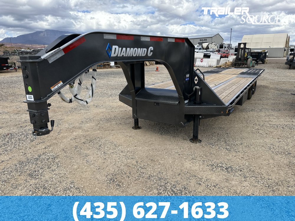 8.5x32 Diamond C FMAX-HDT 216 40K Hydraulic Dovetail Gooseneck