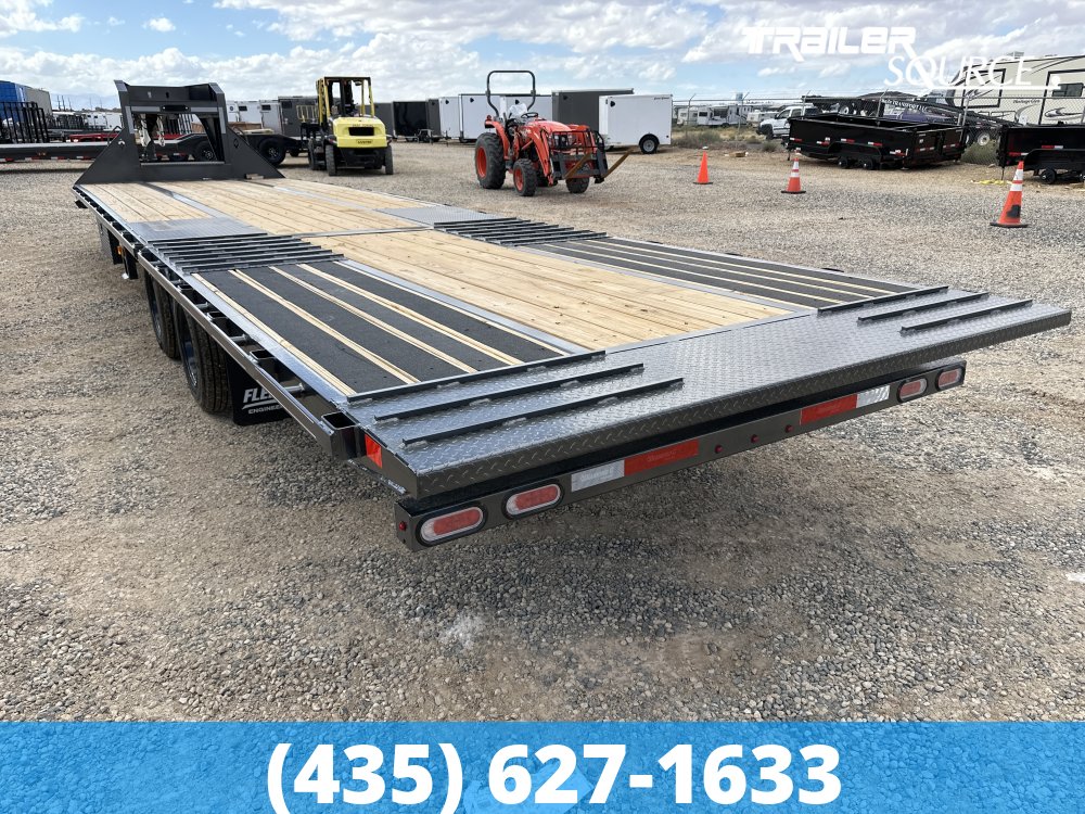 8.5x32 Diamond C FMAX-HDT 216 40K Hydraulic Dovetail Gooseneck