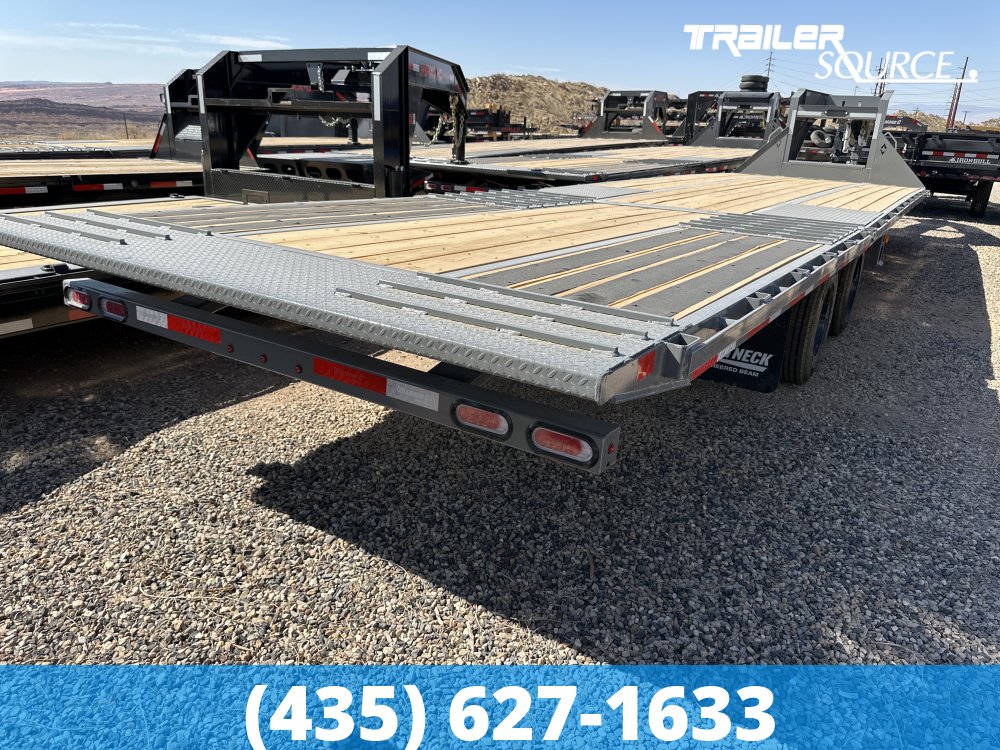 8.5x32 Diamond C FMAX-HDT 216 40K Hydraulic Dovetail Gooseneck