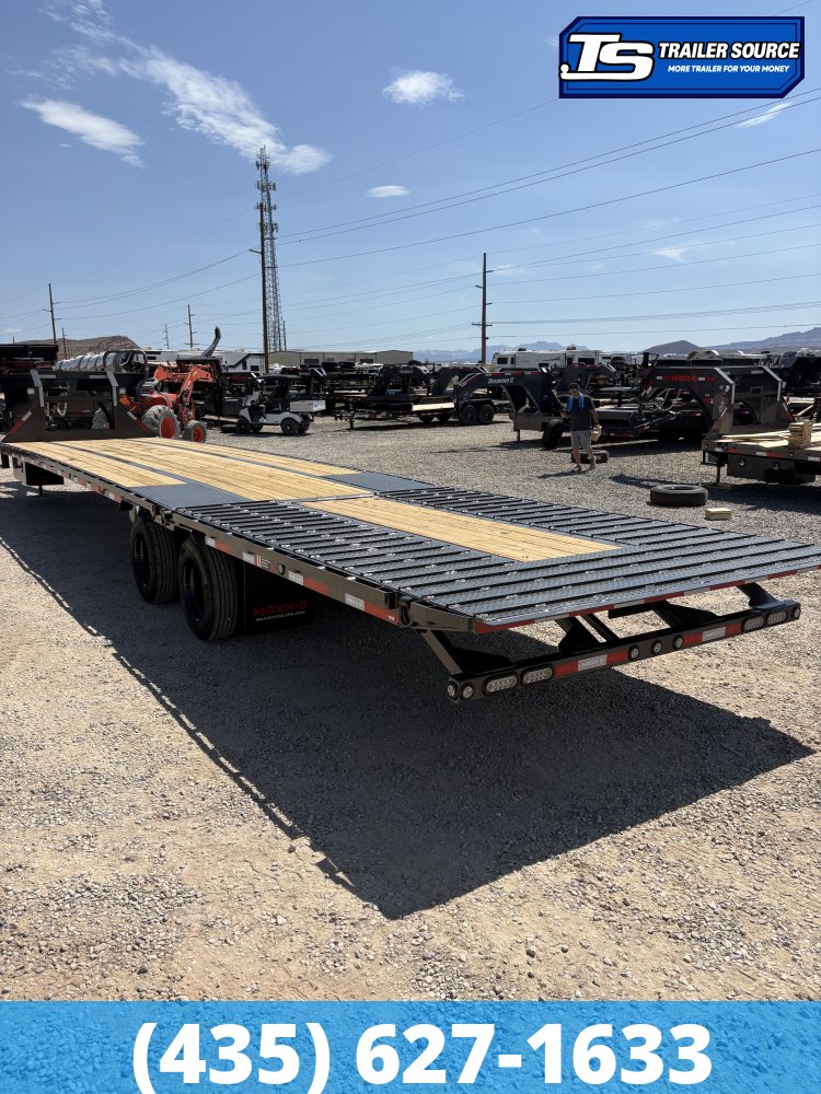 8.5x40 Maxx-D YDX Gooseneck Hydraulic Dovetail Equipment Trailer - 25.9K GVWR - 16K Axles, Hydraulic Jack(s)