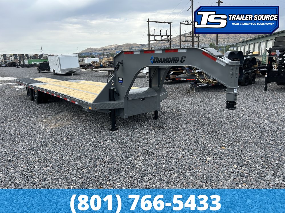8.5x35 Diamond C FMAX-HDT 216 Pacesetter Pkg Pacesetter Pkg Gooseneck Hydraulic Dovetail Equipment Trailer - 40K GVWR -