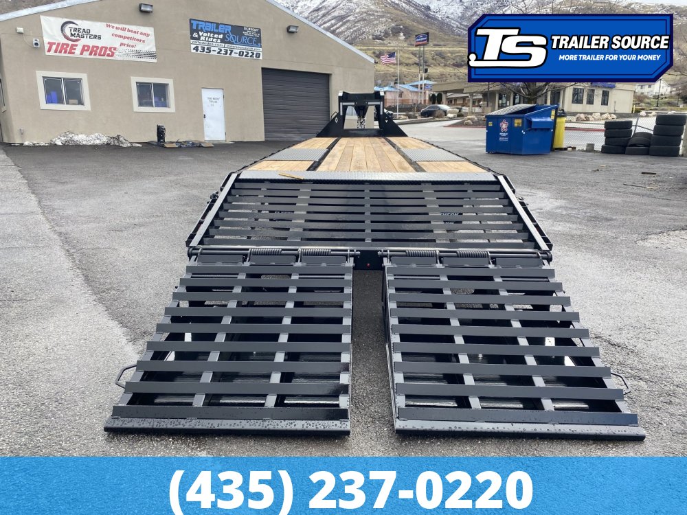 8.5x35 Diamond C FMAX 212 Gooseneck Equipment Trailer - 25.9K GVWR - Aluminum Outer Wheels, Custom Graphics, Max Ramps