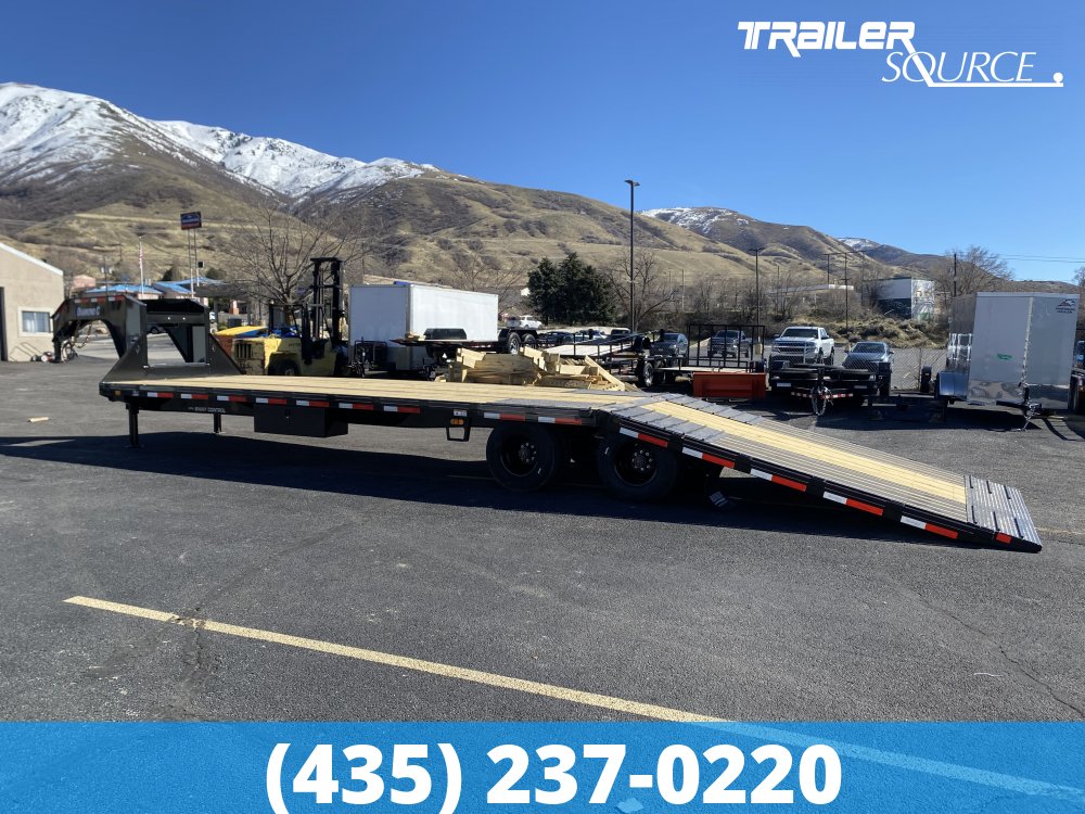 8.5x35 Diamond C FMAX HDT Gooseneck Hydraulic Dovetail 35' 25.9K Hydraulic Dovetail Gooseneck