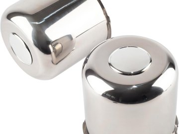 8 LUG CHROME CENTER CAP