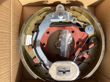 10K BRAKE ASSEMBLY 7 BOLT LH (12 1/4 X 3 3/8)