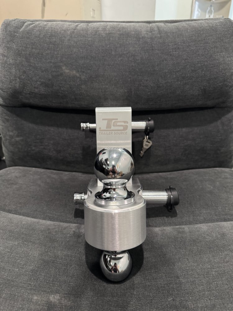 Aluminum 6" 2.0 Adjustable Hitch (Chrome)