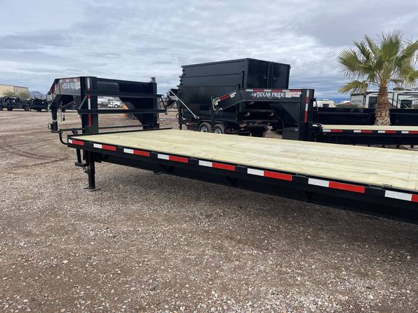2023 Texas Pride 8.5' x 25' + 5' 16K GN Flat deck EQ Trailer.