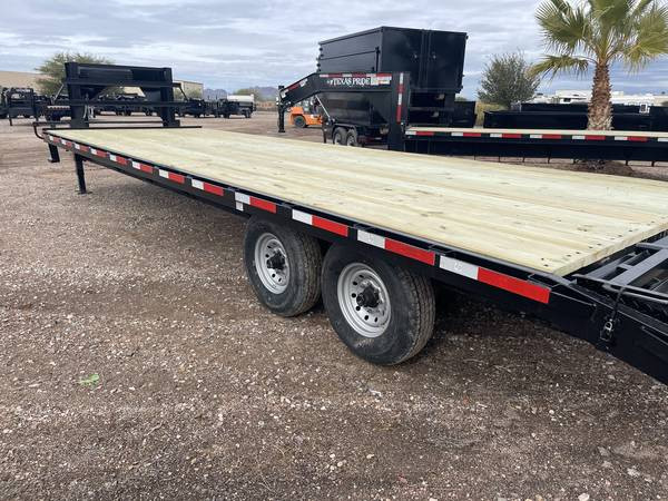 2023 Texas Pride 8.5' x 25' + 5' 16K GN Flat deck EQ Trailer.