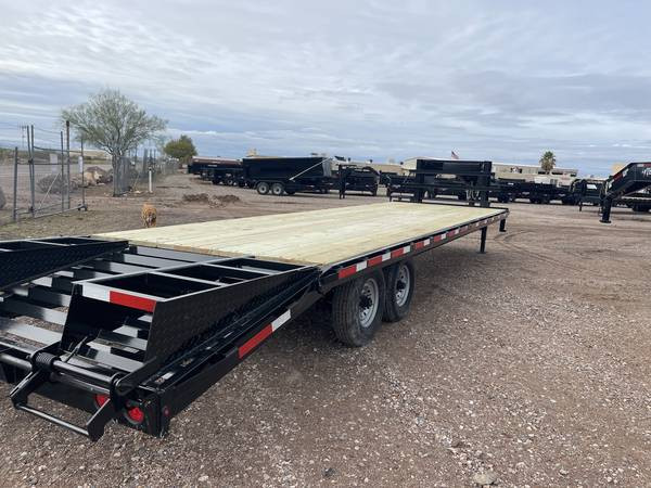 2023 Texas Pride 8.5' x 25' + 5' 16K GN Flat deck EQ Trailer.