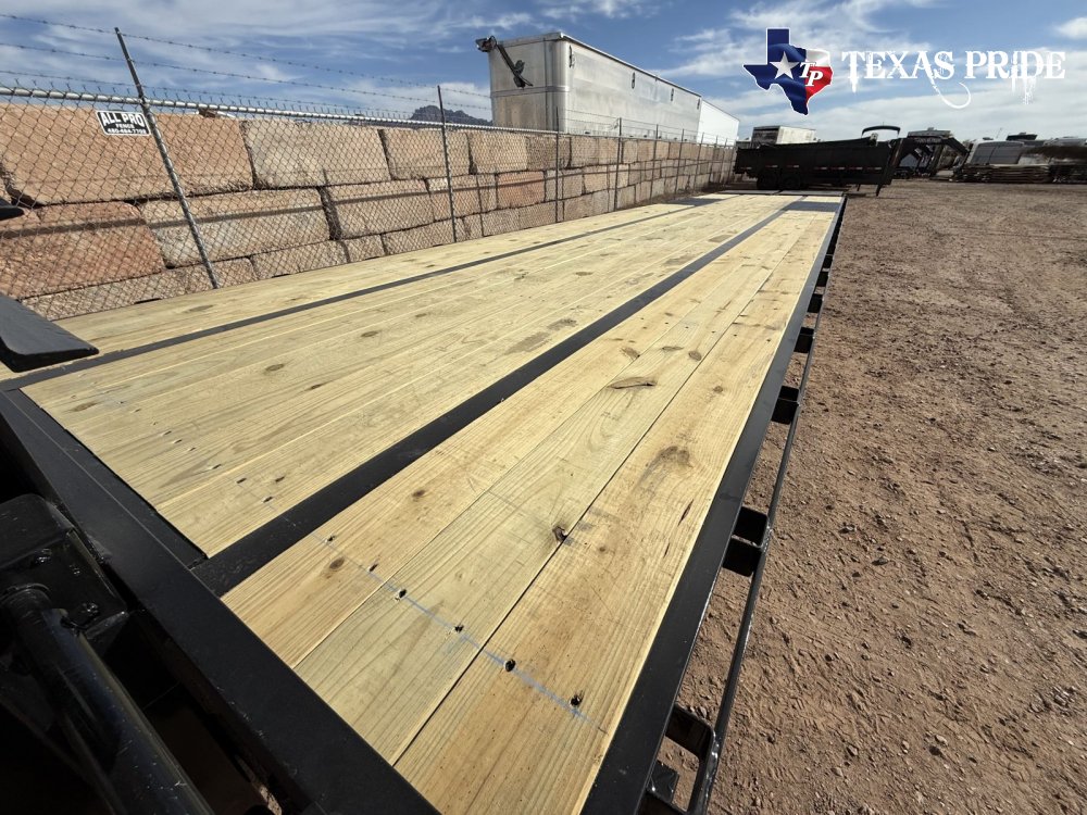 2025 Texas Pride 8.5X35+5 26k Gooseneck Flatbed Trailer