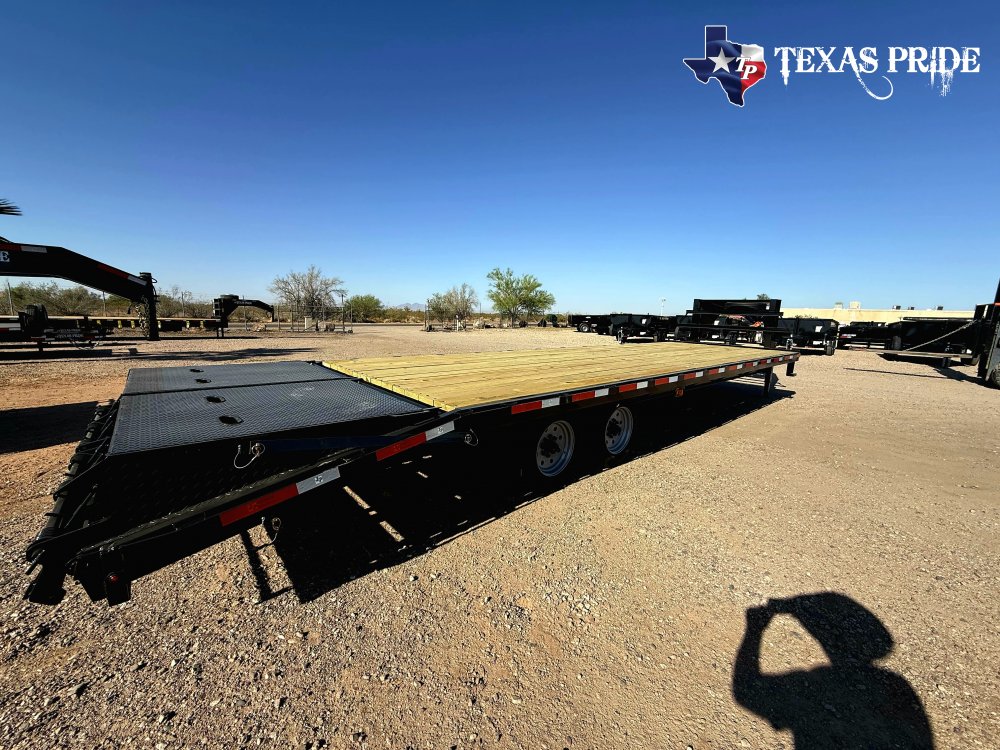 2025 Texas Pride 8.5x25+5 26k Gooseneck Equipment/ Flatbed Trailer