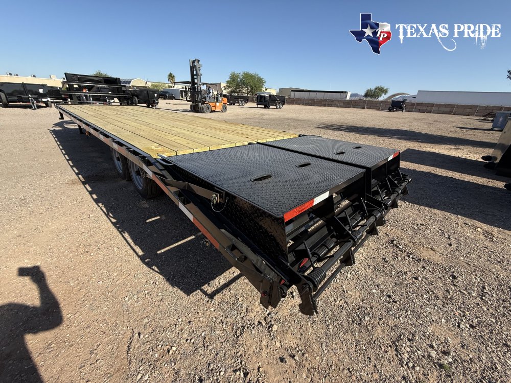 2025 Texas Pride 8.5x25+5 16k Gooseneck Equipment/ Flatbed Trailer