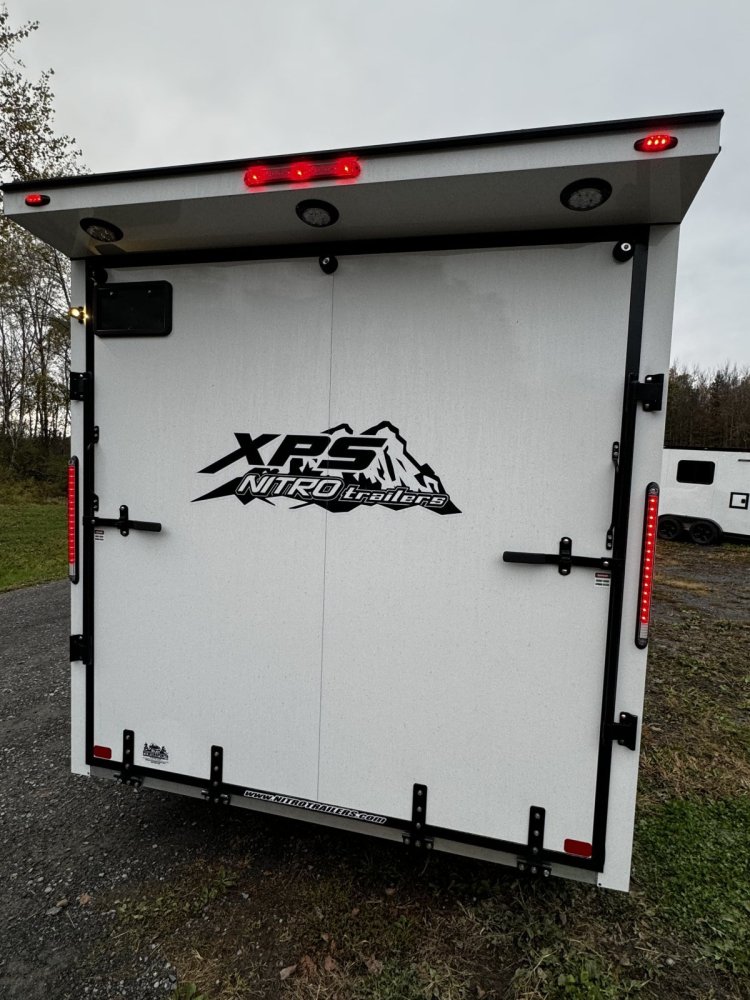 7.5'x22' nitro Snowmobile