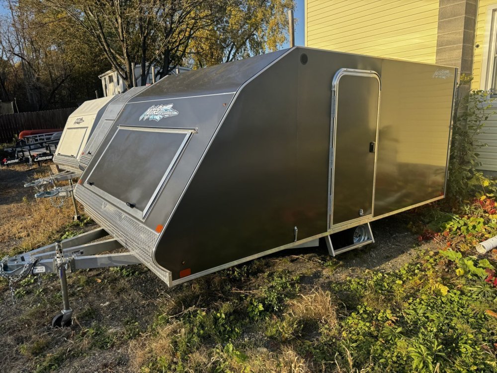 101"x14' nitro Snowmobile