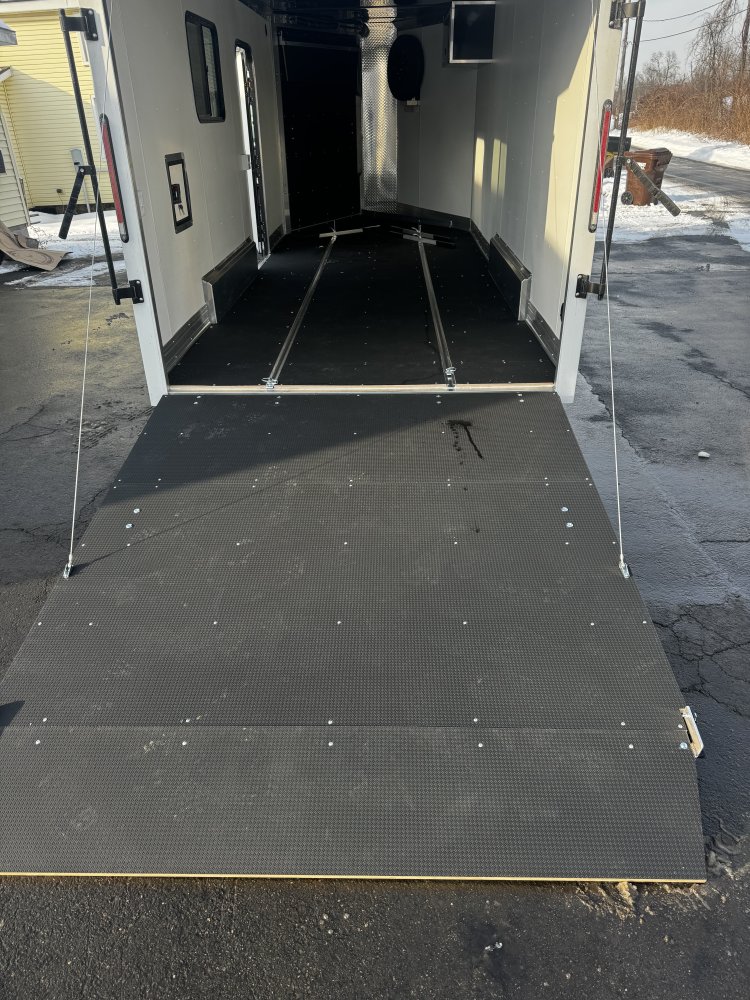 7' 6"x18' nitro Snowmobile trailer