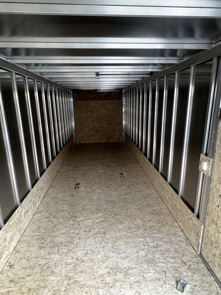 7'x22' Xpress Snowmobile trailer