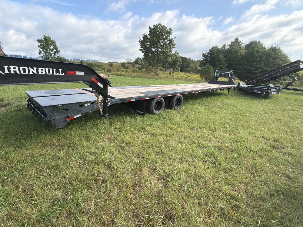 2026 Lamar 102X40 Gooseneck Deckover Equipment Trailer