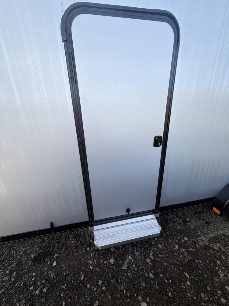 2027 8×22 Enclosed Cargo Trailer photo 3