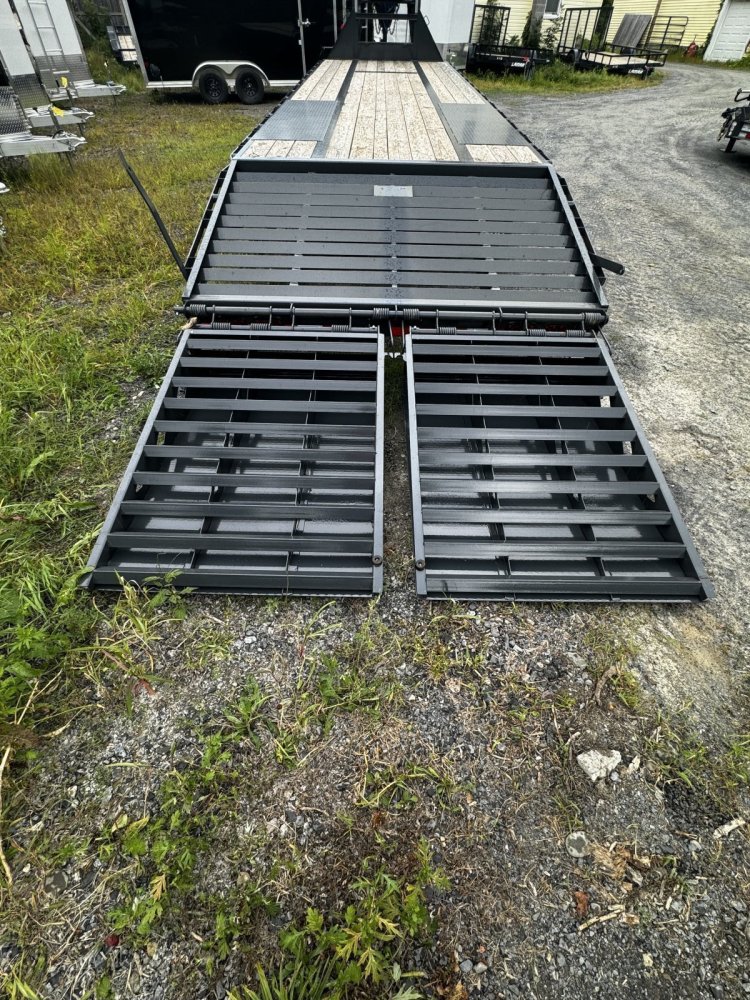 101"x32' lamer Gooseneck