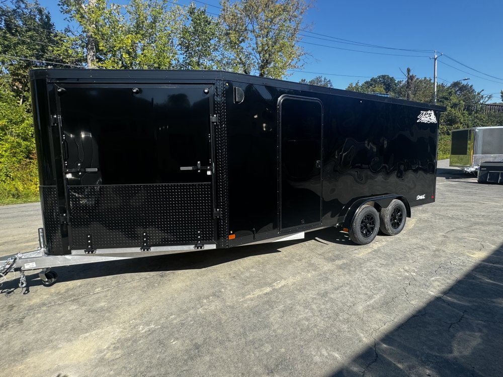 7.5'x18' nitro Snowmobile