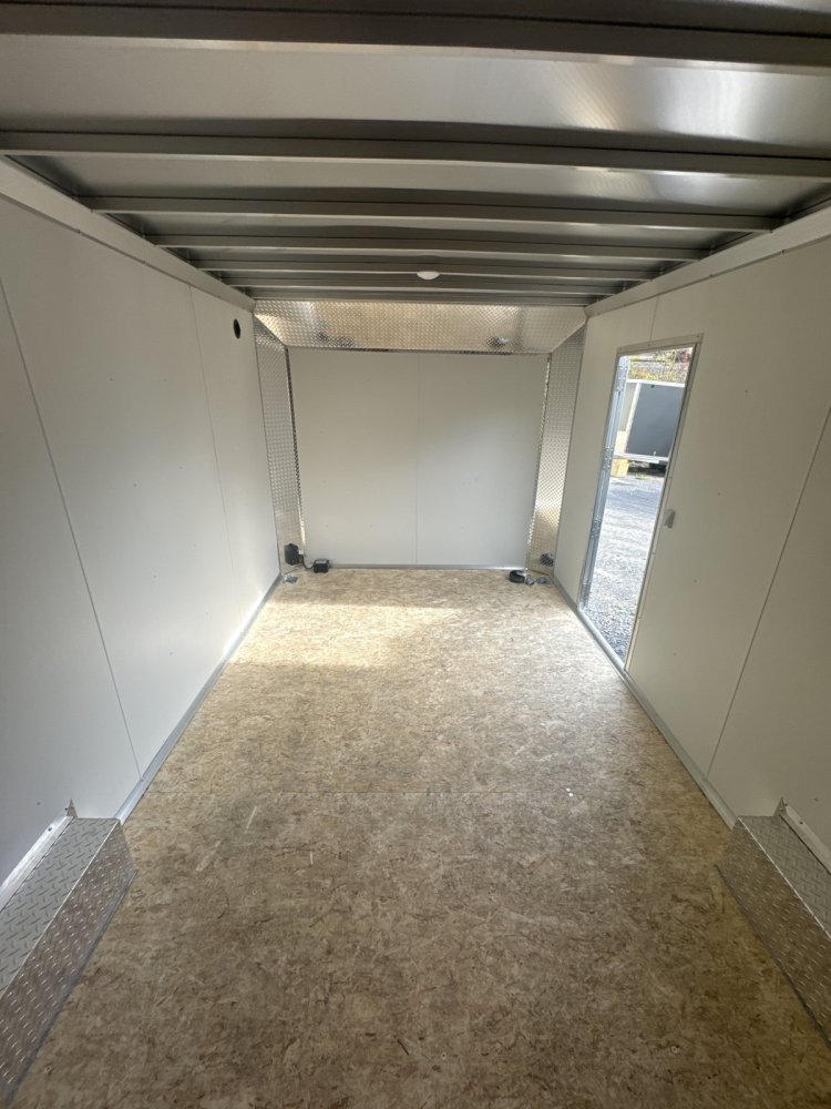 8.5'x20' Xpress Enclosed Cargo
