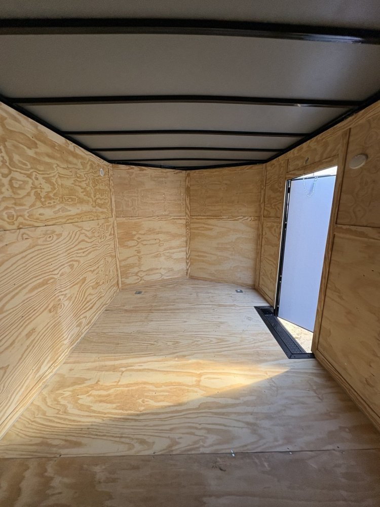 8.5'x24' Quality Cargo Enclosed Cargo