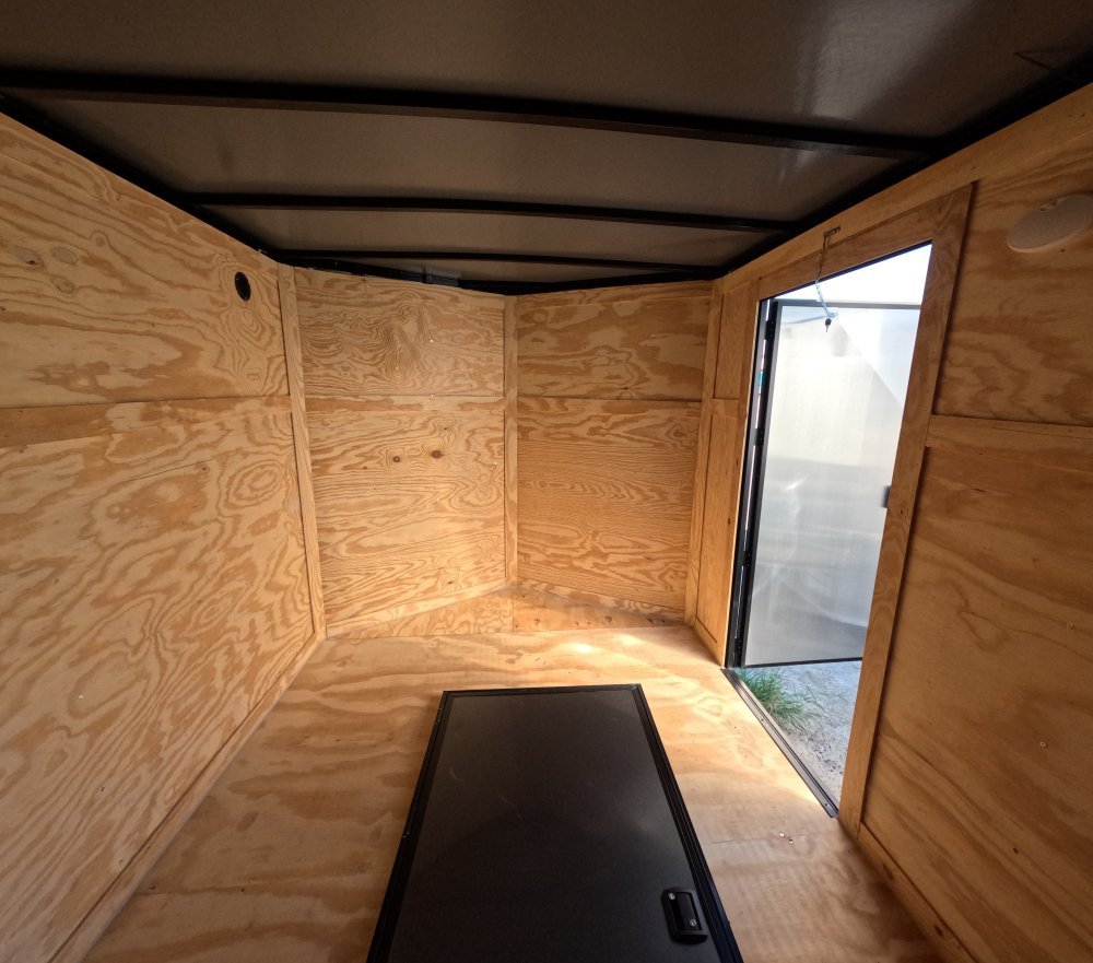 x Quality Cargo Enclosed Cargo