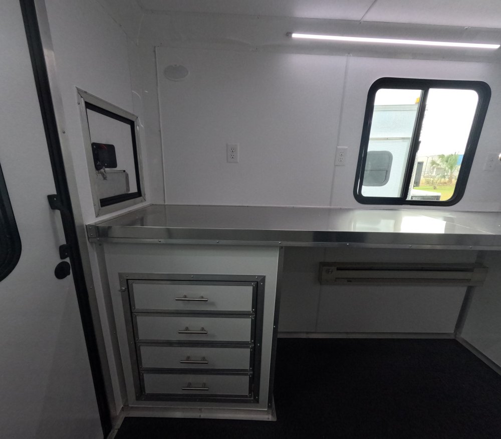 7'x12' Quality Cargo Fiber Splicing Trailer